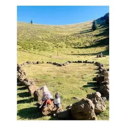 Peluche Grand Lapin Plume Après La Pluie - Moulin Roty -Petits Rêves Soldes moulin roty grand lapin plume apres la pluie 3